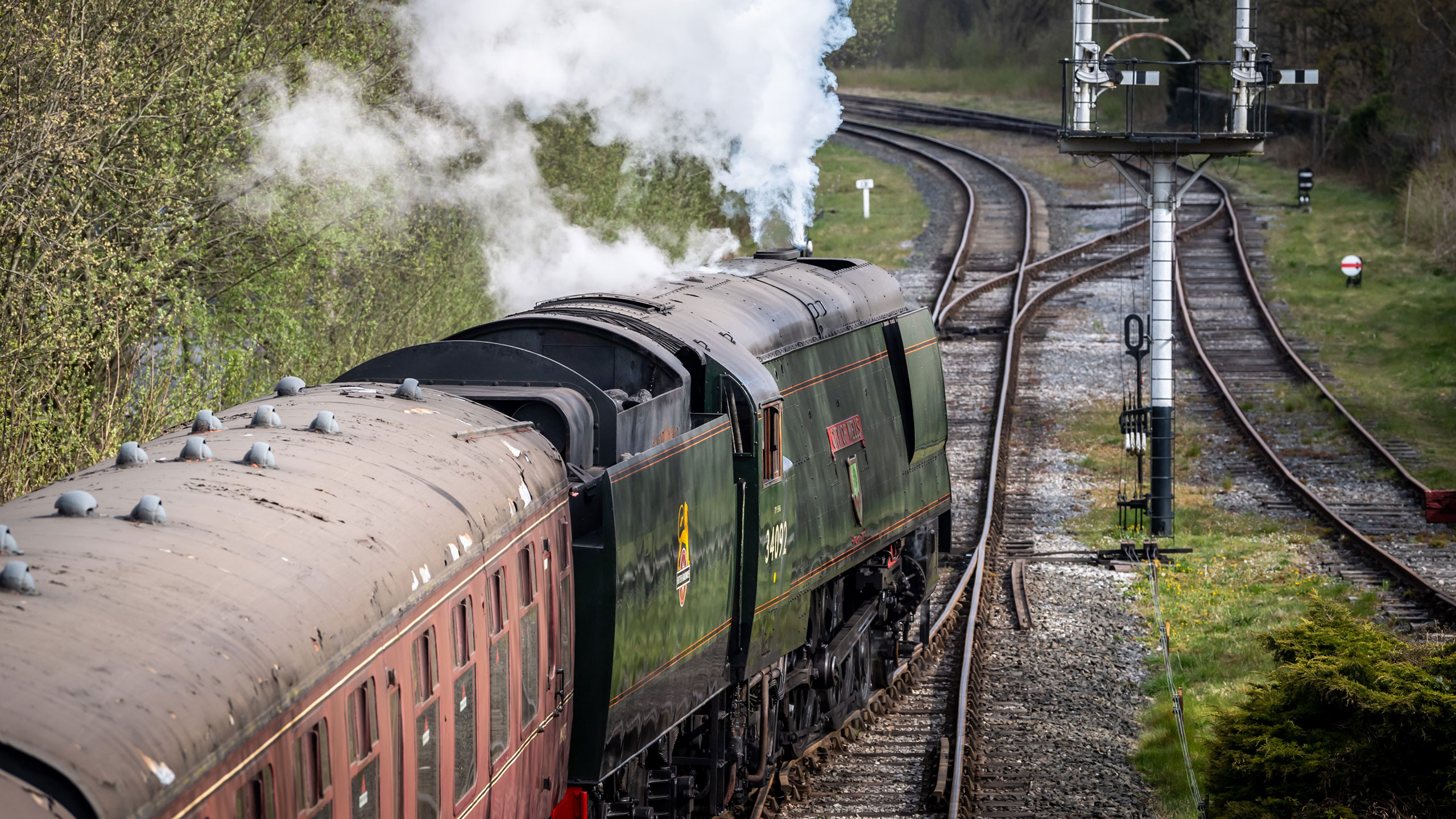 Eastlancsrailway trains 1 1440 3672709669